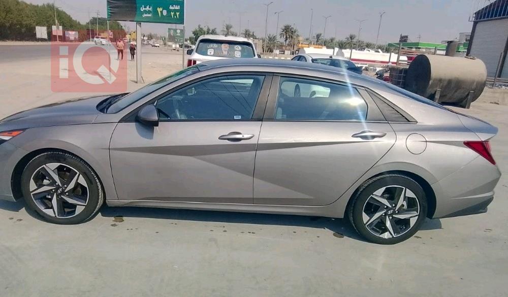 هیوندای ئەلەنترا